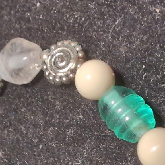 Vintage Angel Wing Necklace with Matching Bracelet - Picture 3 of 11